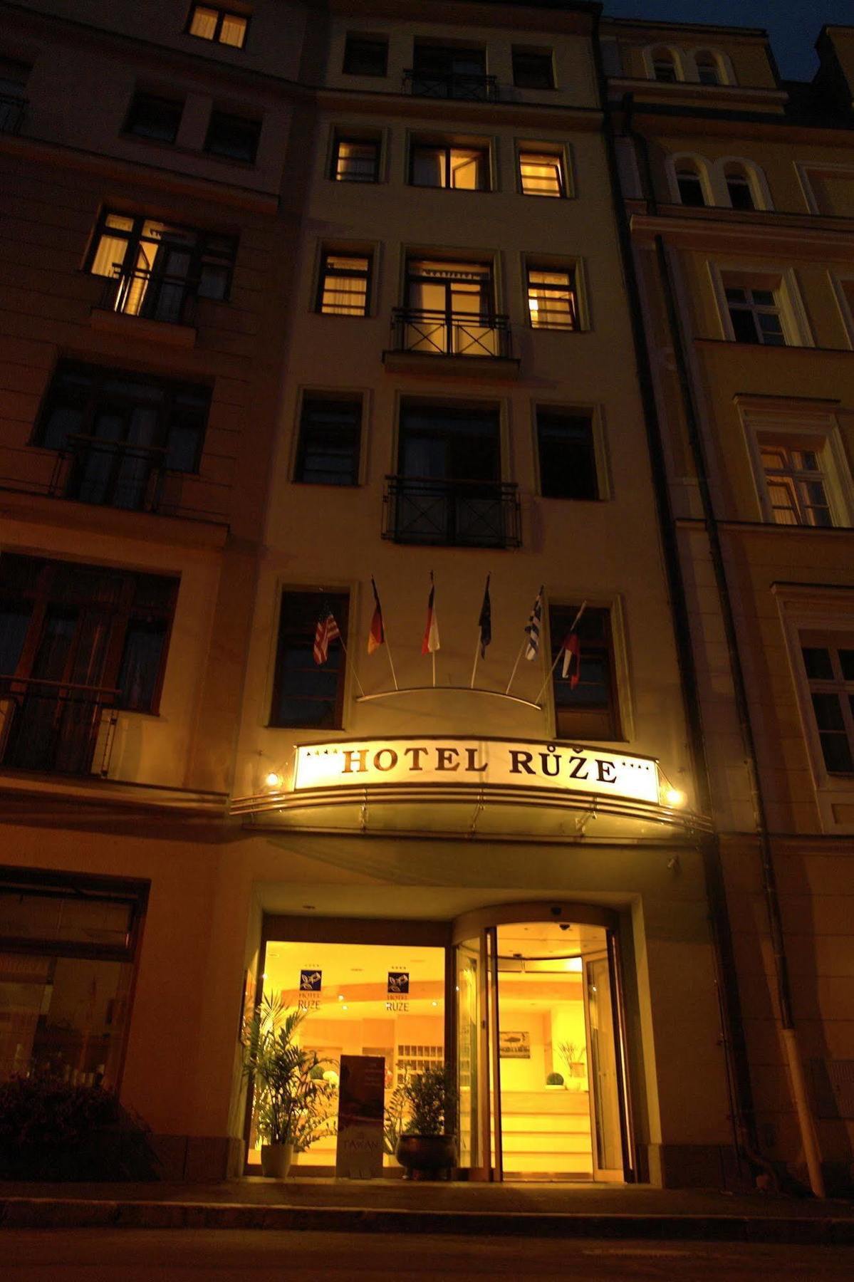 Hotel Ruze Карлові Вари Екстер'єр фото